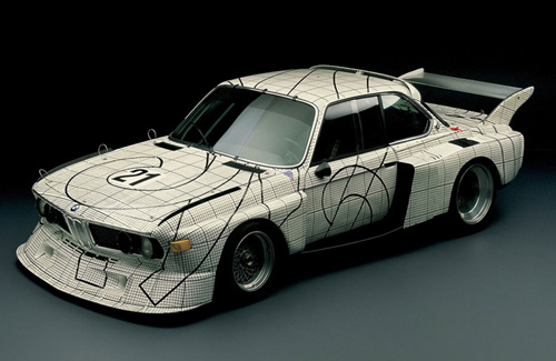 Symbiosis between BMW cars and art