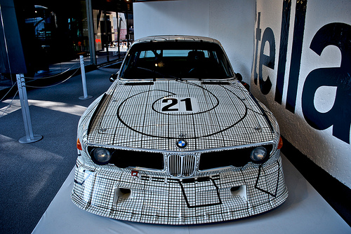Symbiosis between BMW cars and art
