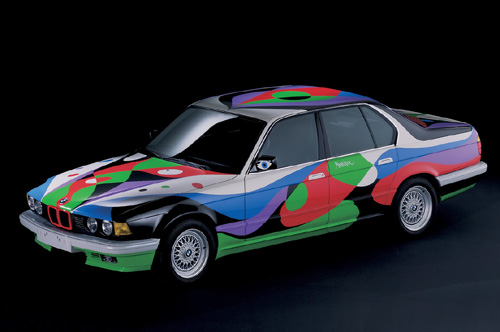 Symbiosis between BMW cars and art
