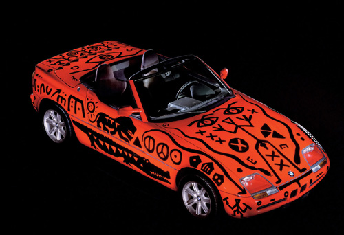 Symbiosis between BMW cars and art