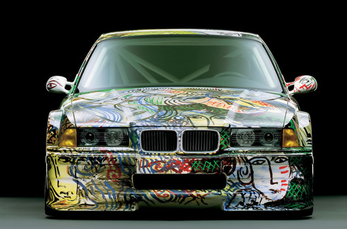 Symbiosis between BMW cars and art