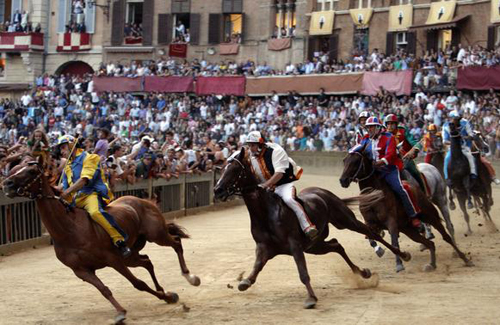 palio race06 Sienas Palio Horse Race