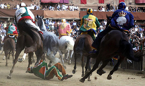 palio race12 Sienas Palio Horse Race