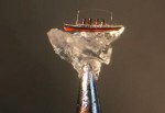 willard wigan titanic 150x103 Micro Artwork by Willard Wigan