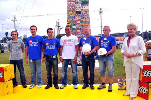 lego-2 New world’s tallest LEGO tower was built in Brazil