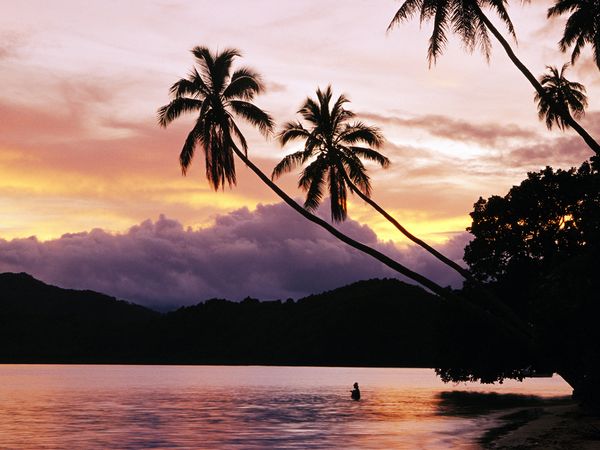sunset01 Sunset on Matangi Island, Fiji