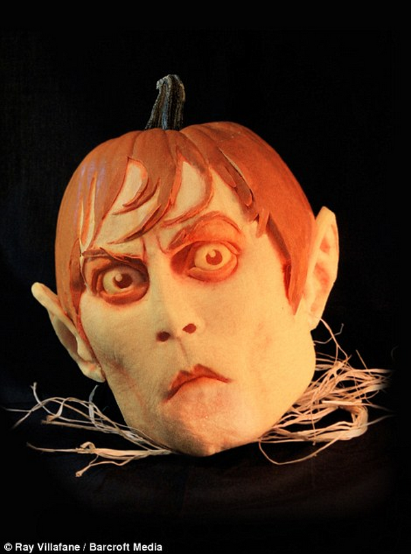 Creepy pumpkin decorations for Halloween