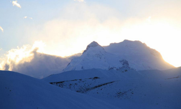 Beautiful view of Mount Xixabangma