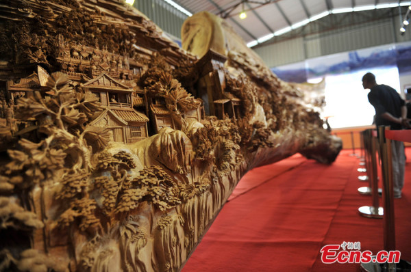 The world's longest wooden sculpture