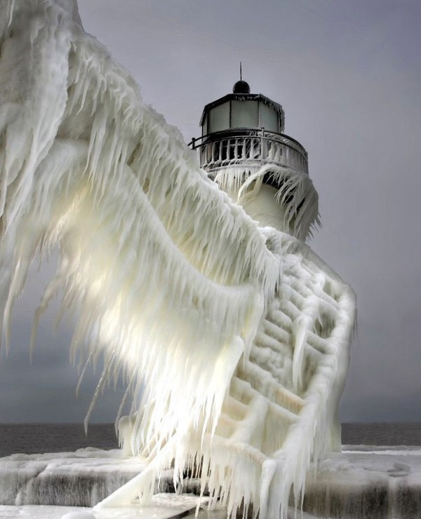 Frozen lighthouse by Thomas Zakowski