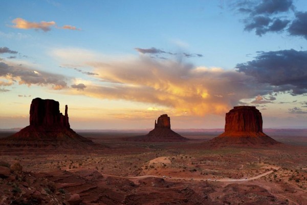 Breathtaking Sunsets and Sunrises around the World